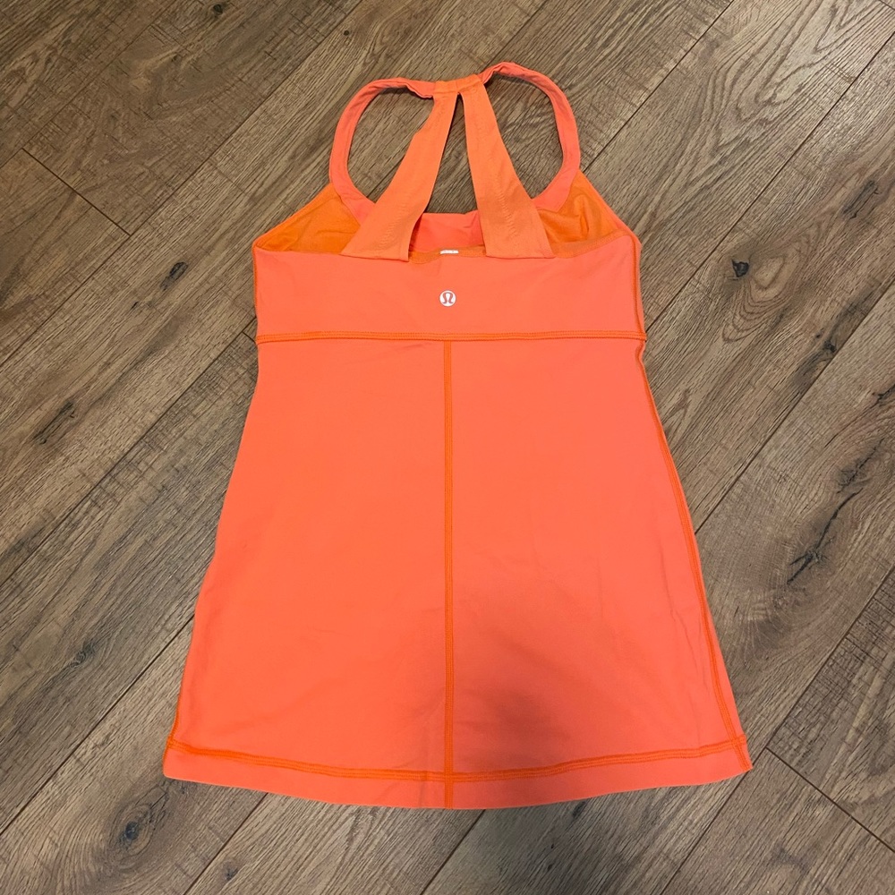 Lululemon tank